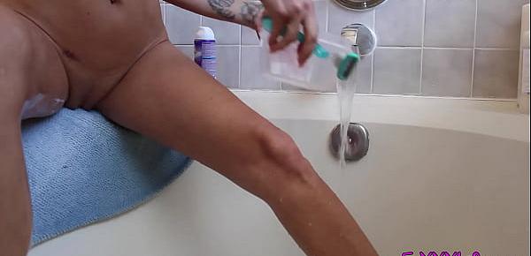 Clean shaving for hot new scene - FoxxxLife